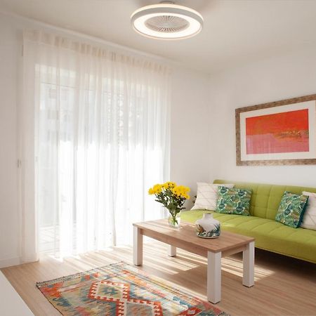 Lovely Beachfront Apartment In Calahonda Sitio de Calahonda エクステリア 写真